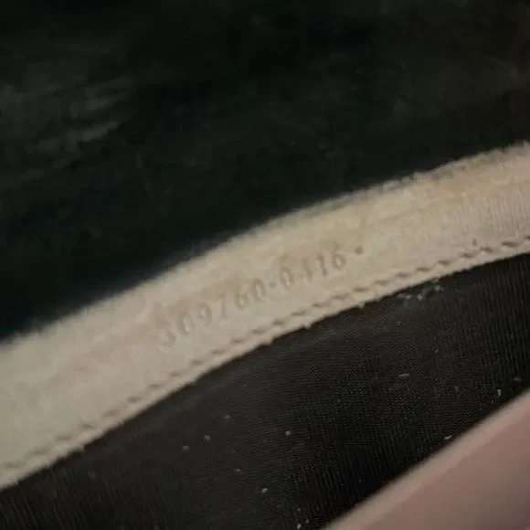 Authentic Gucci Wallet - Picture 9 of 9